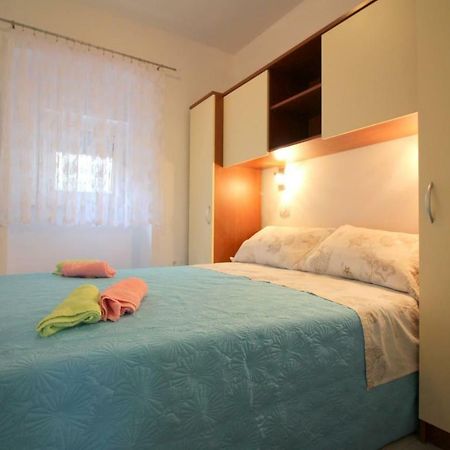 Apartment Noemi In City Center Poreč Eksteriør billede