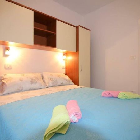 Apartment Noemi In City Center Poreč Eksteriør billede