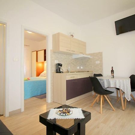 Apartment Noemi In City Center Poreč Eksteriør billede